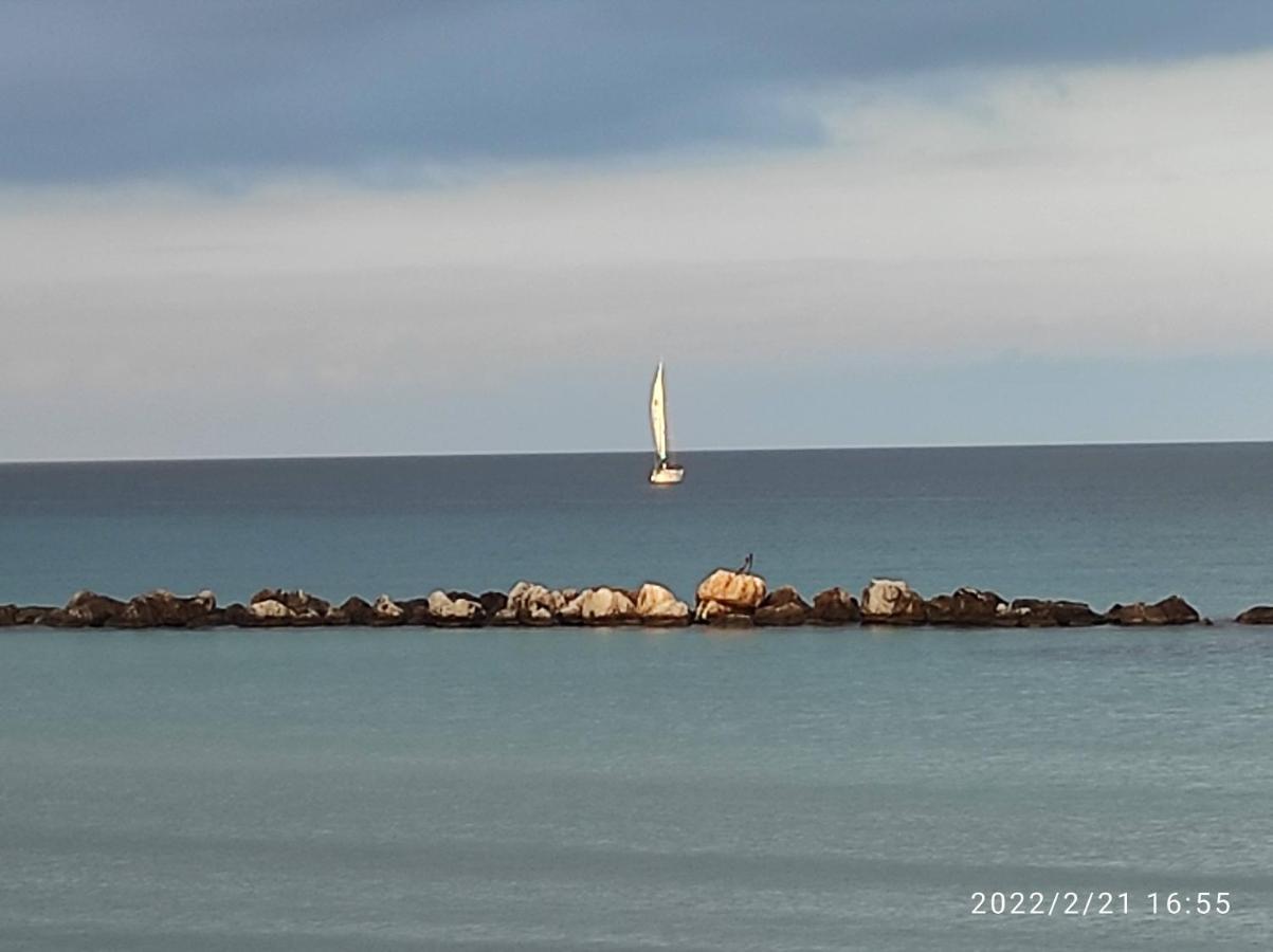 A Due Passi Dal Mare Apartment Отранто Екстериор снимка